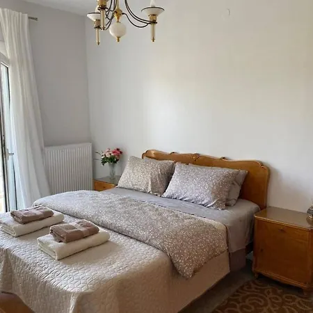 Appartamento Polys And Paraskevi With View *