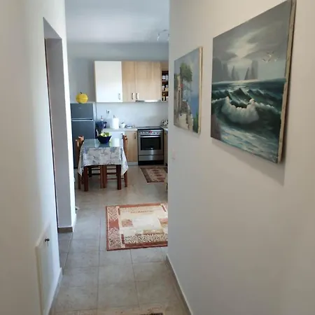 Apartment Polys And Paraskevi With View *