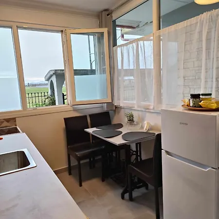 Apartment Polys And Paraskevi With View *