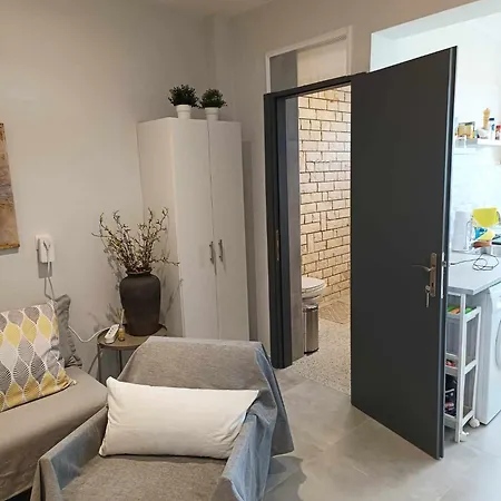 Apartment Polys And Paraskevi With View