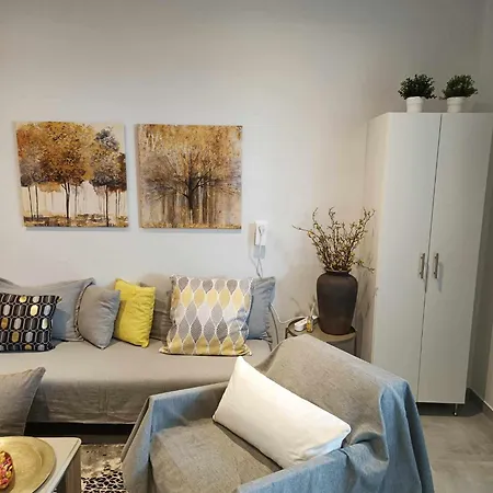 Polys And Paraskevi With View Апартаменты *