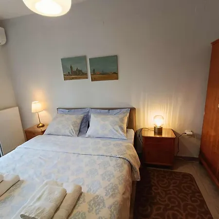 Апартаменты Polys And Paraskevi With View