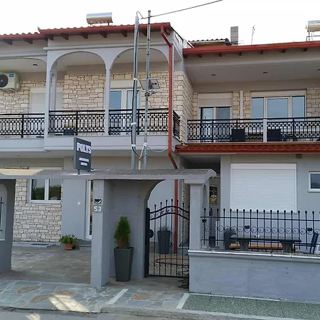 Apartment Polys And Paraskevi With View *