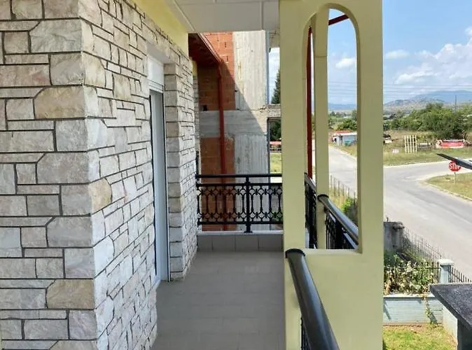 Apartament Polys And Paraskevi With View Ptolemaida