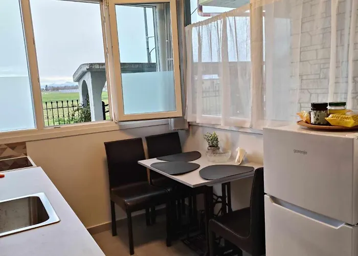 Apartment Polys And Paraskevi With View *