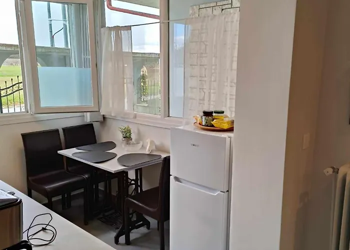 Polys And Paraskevi With View Apartment *