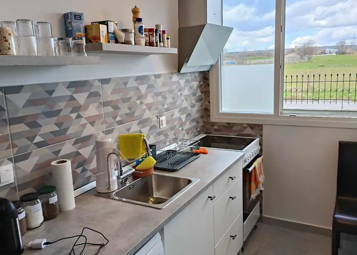 Apartment Polys And Paraskevi With View Ptolemaida