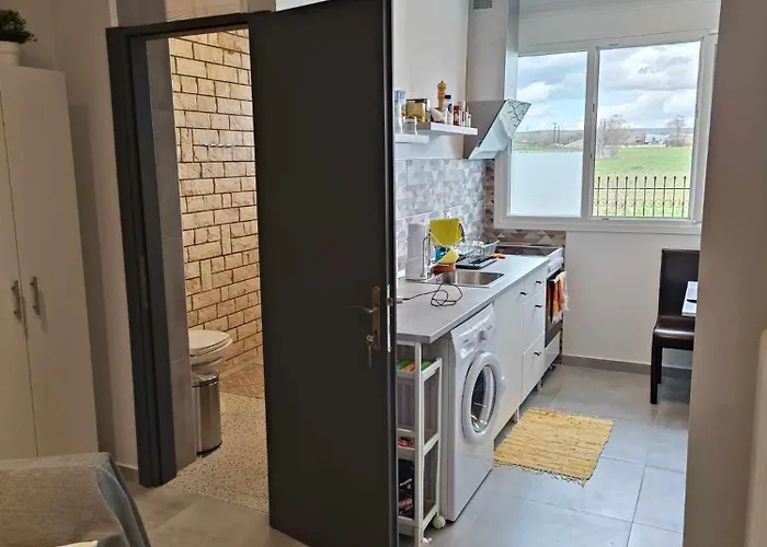 Polys And Paraskevi With View * Ptolemaida