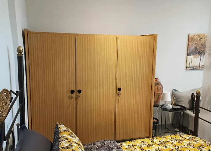 Polys And Paraskevi With View Apartament