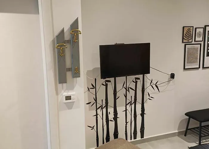 Apartment Polys And Paraskevi With View *