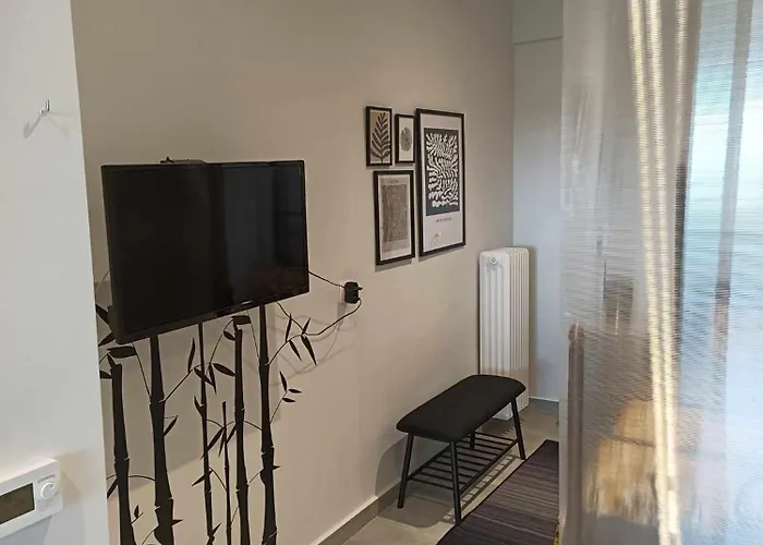 Apartment Polys And Paraskevi With View Ptolemaida