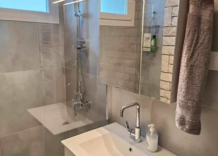 Apartament Polys And Paraskevi With View Ptolemaida