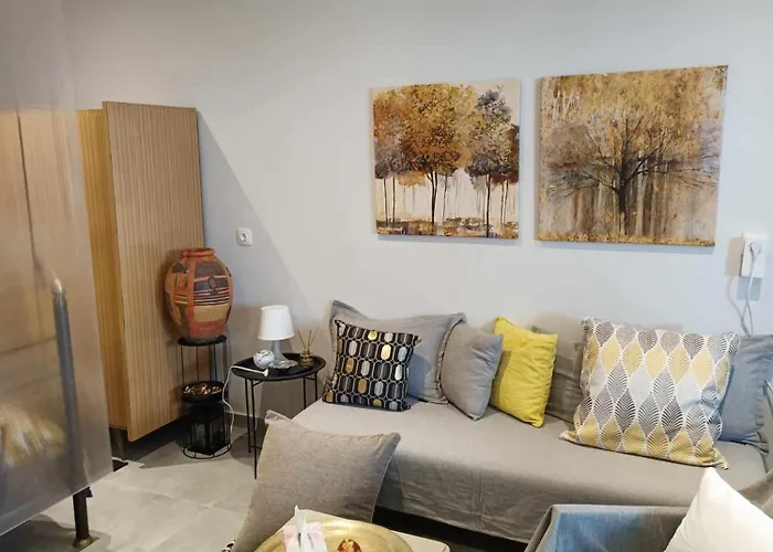 Polys And Paraskevi With View Apartment