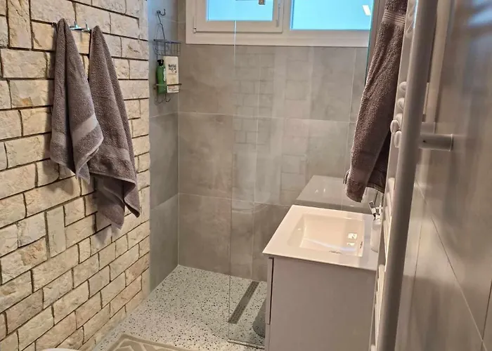 Polys And Paraskevi With View Apartament Ptolemaida