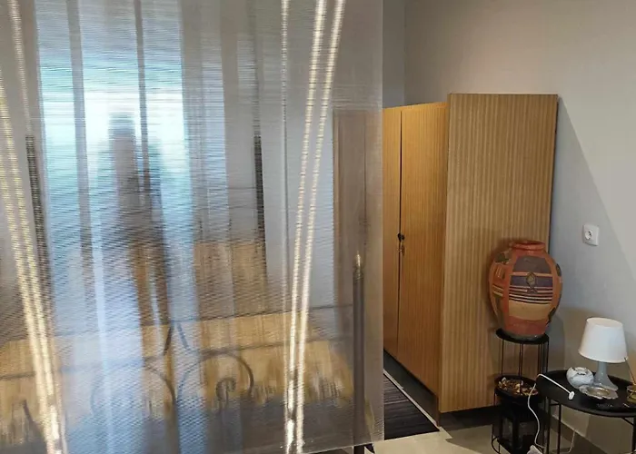 Apartment Polys And Paraskevi With View *