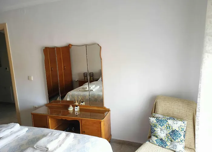 Polys And Paraskevi With View Apartment *