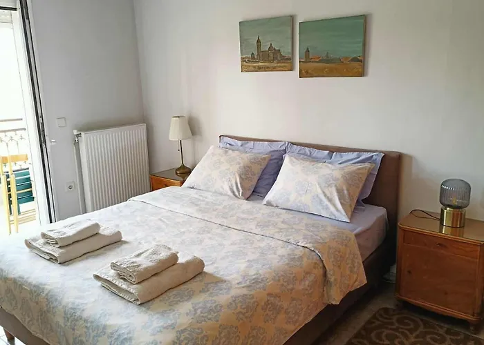 Polys And Paraskevi With View Apartament