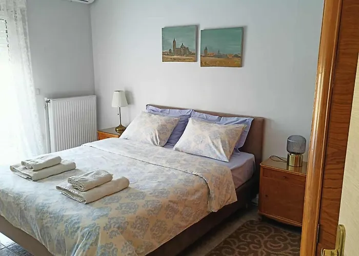 Polys And Paraskevi With View Apartament *